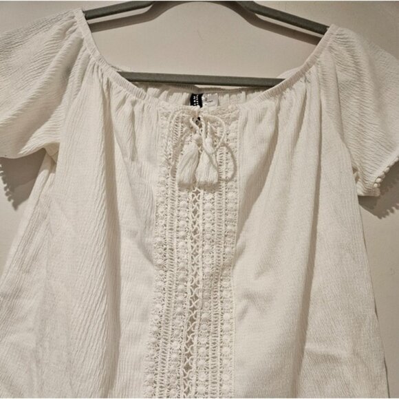 H&M Divided Off The Shoulder Blouse, Size Medium, White - Picture 2 of 4